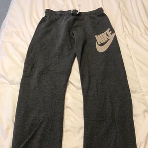 Nike Sweatpants